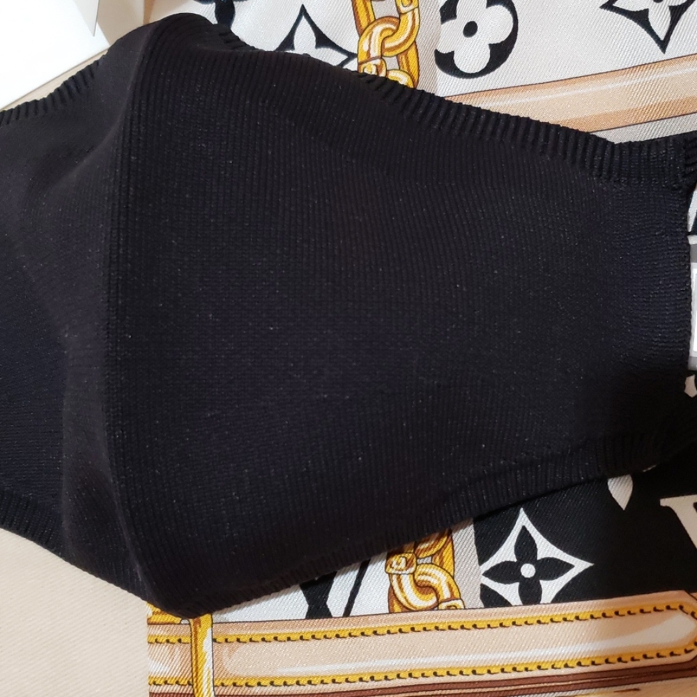Face Covering Designer Accessory by Louis Vuitton - Picture 10 of 11